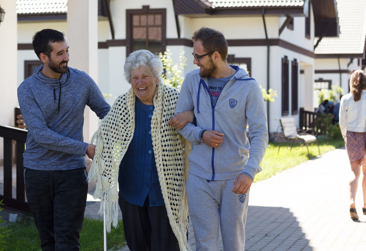 Частный пансионат для проживания пожилых людей в СПб | «Персона Грата»
